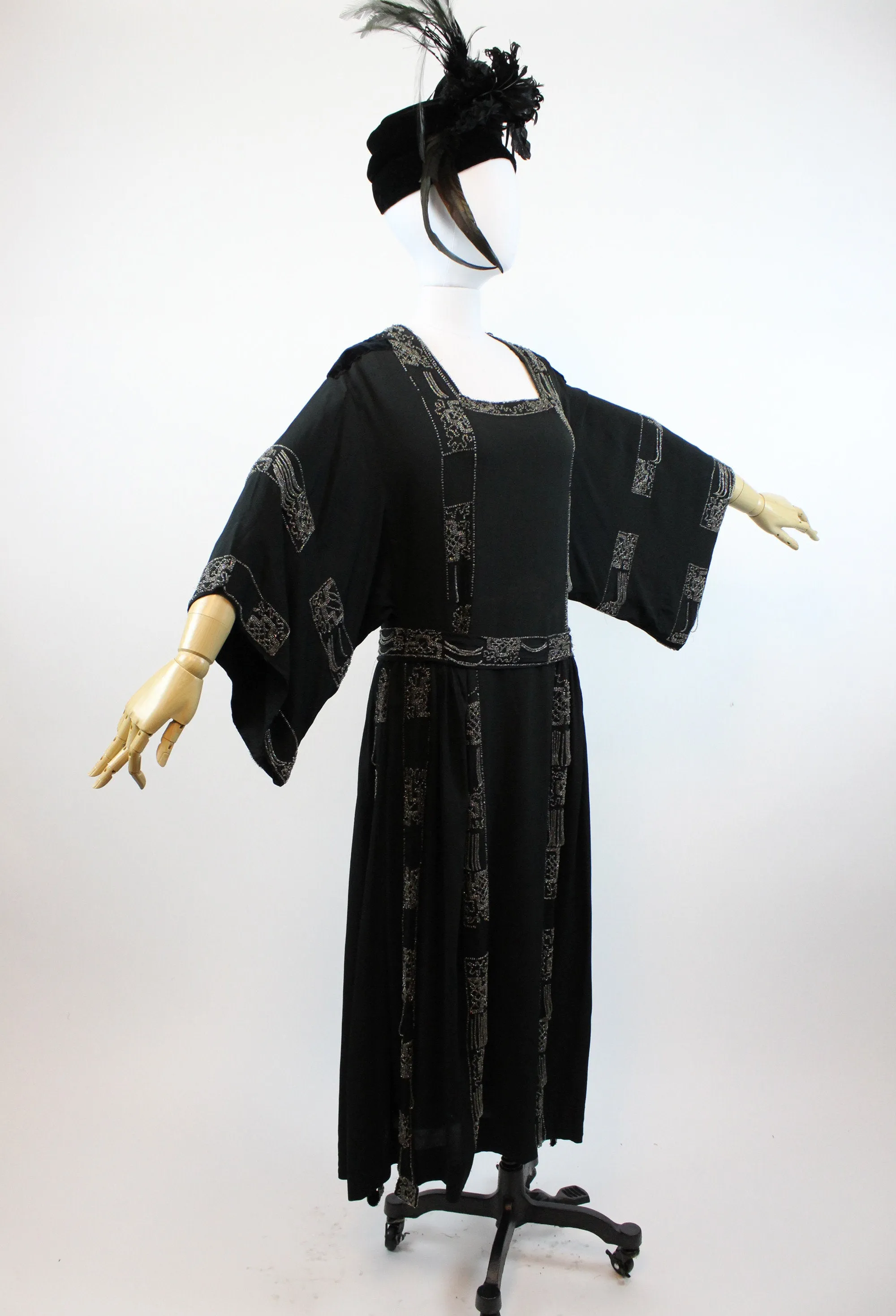 1920s silk beaded kimono sleeve dress small | new fall