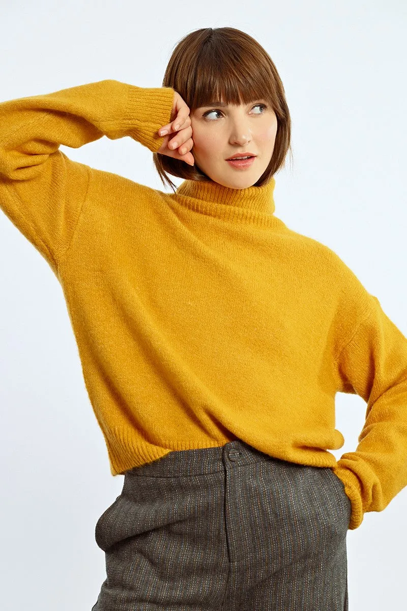 Classic Turtleneck Sweater - Yellow