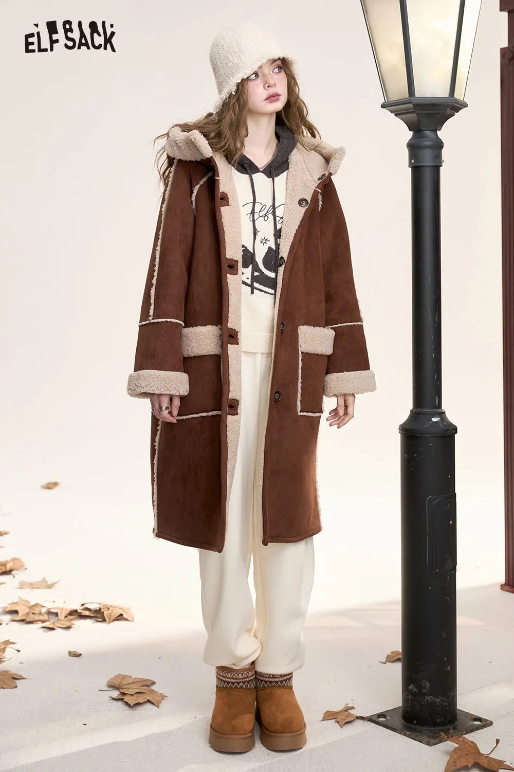 ELFSACK 2024 Winter New Arrivals Retro coffee color warm plush thick long coat hooded reversible coat