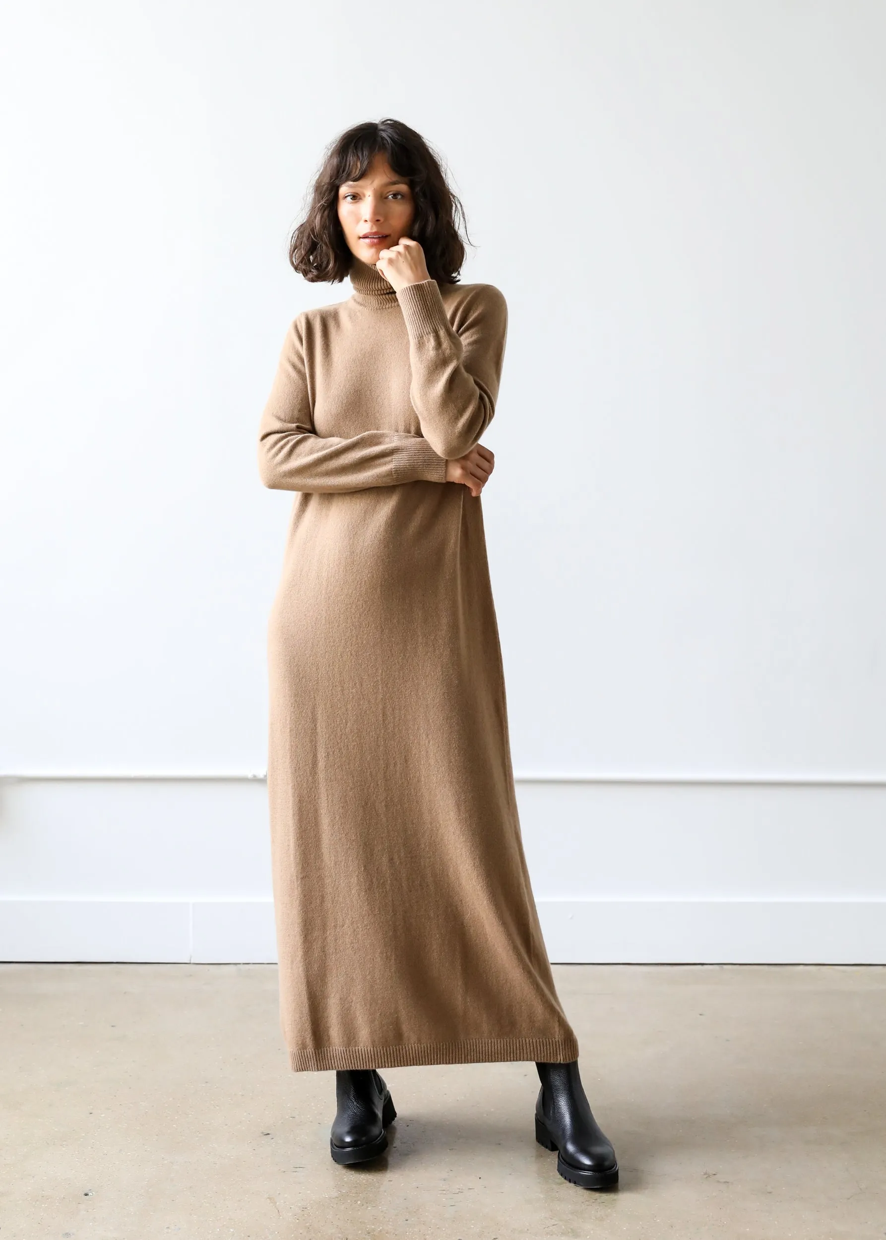 Lucia Turtleneck Dress in Camel Cashmere