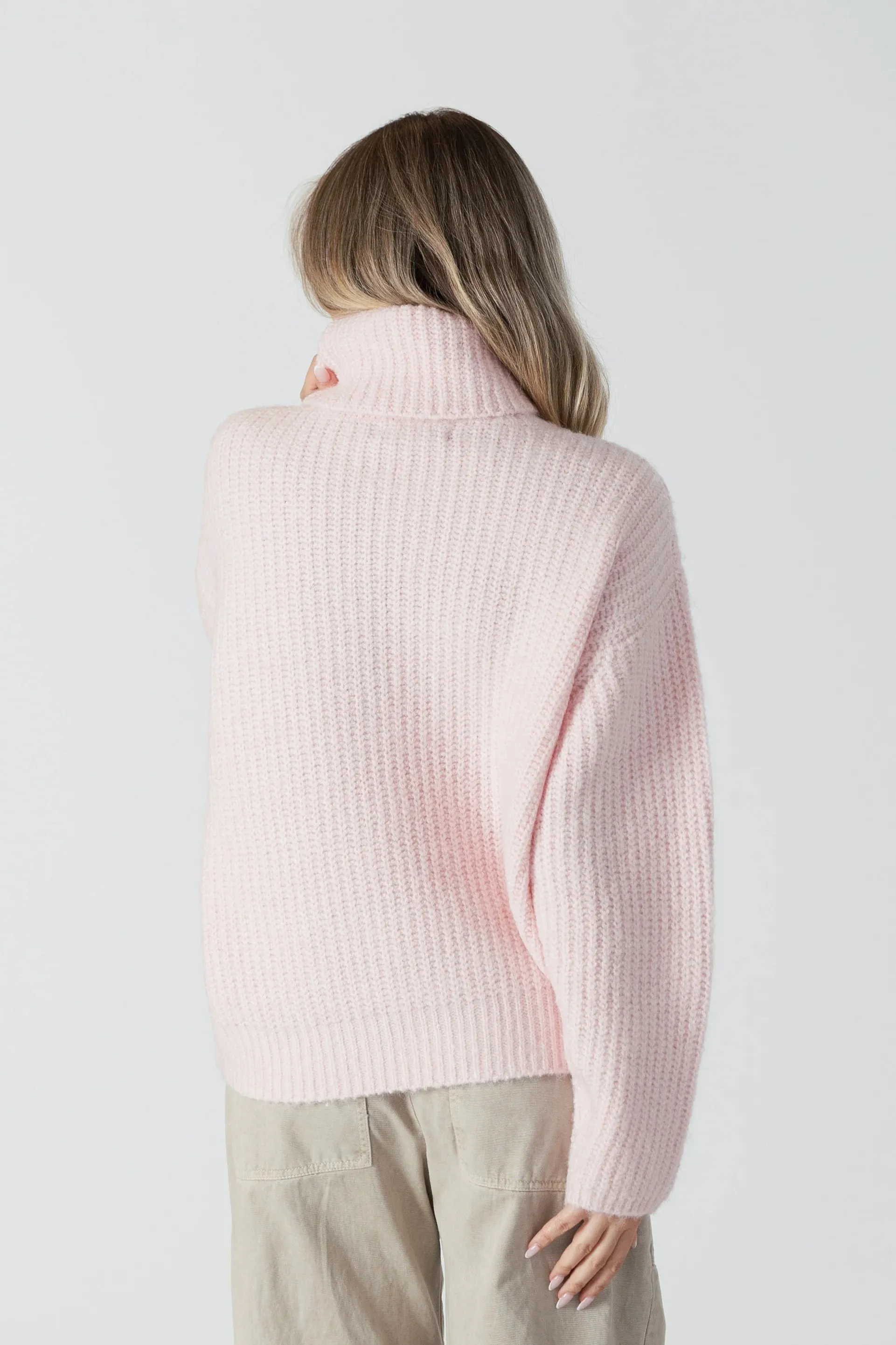 Lyla & Luxe Sahar Turtleneck Sweater