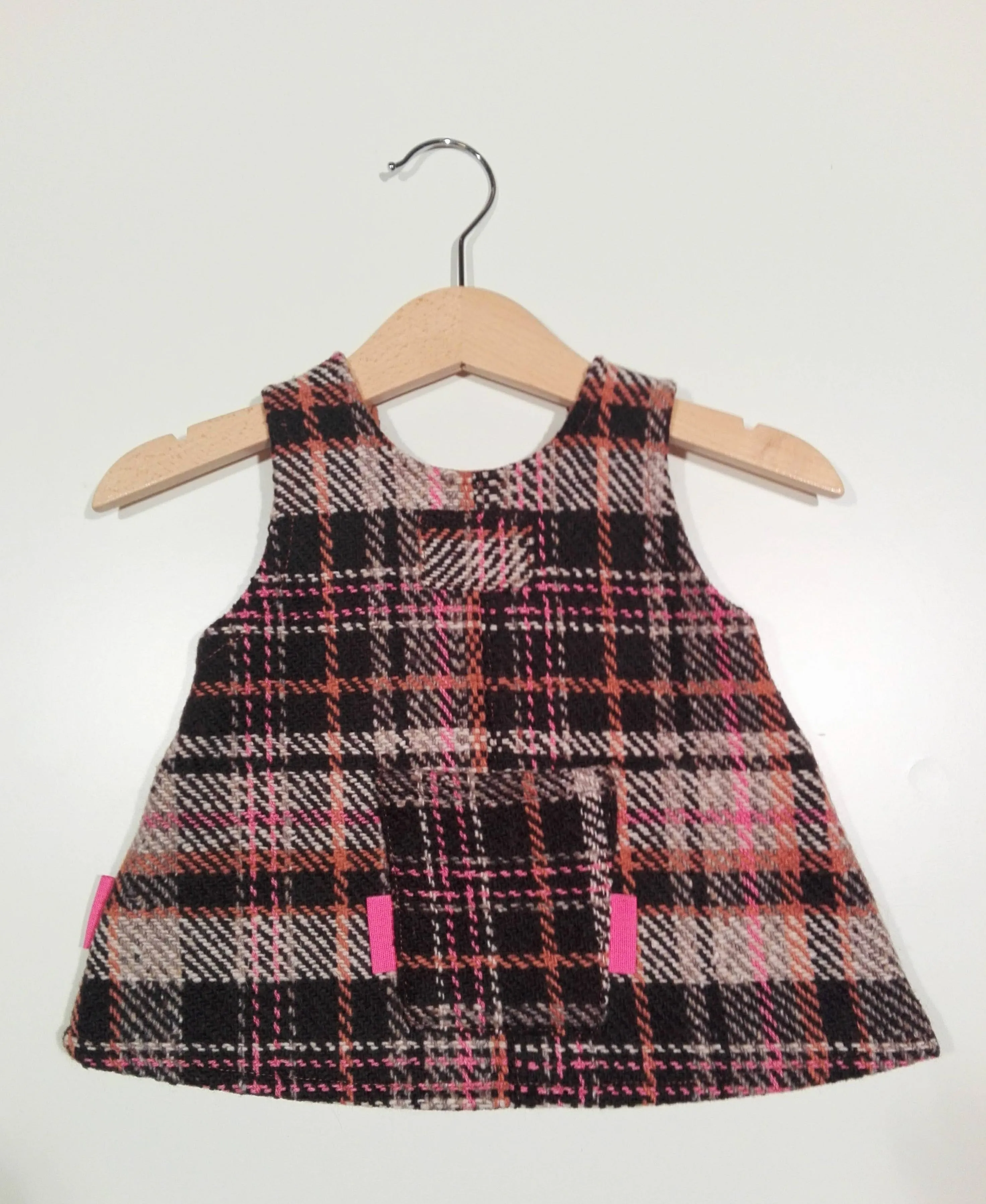 Trapeze Dress in wool Brown with pink spots